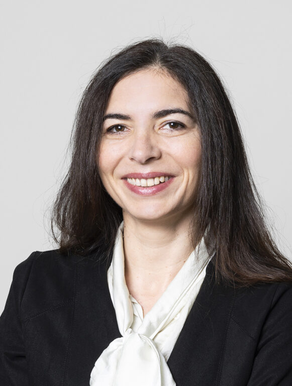 Virginie de Mecquenem + Avocate + Collaborateurs + Cabinet Matuchansky, Poupot, Valdelièvre, Rameix, avocats au Conseil d’État et à la Cour de cassation.